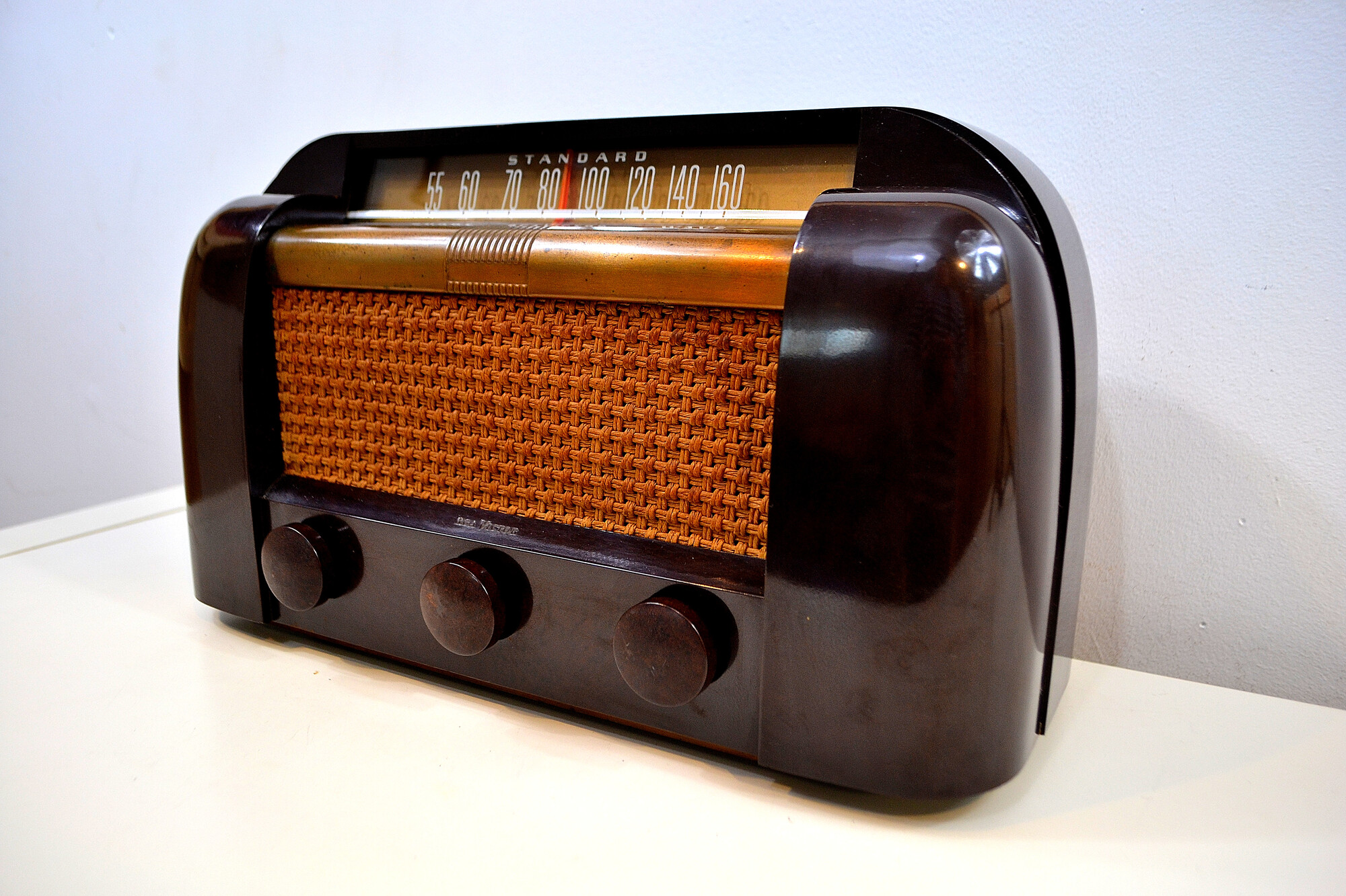 Sienna Brown Bakelite 1946 RCA Victor 66X1 AM Shortwave Tube Radio Excellent Condition Works Great!